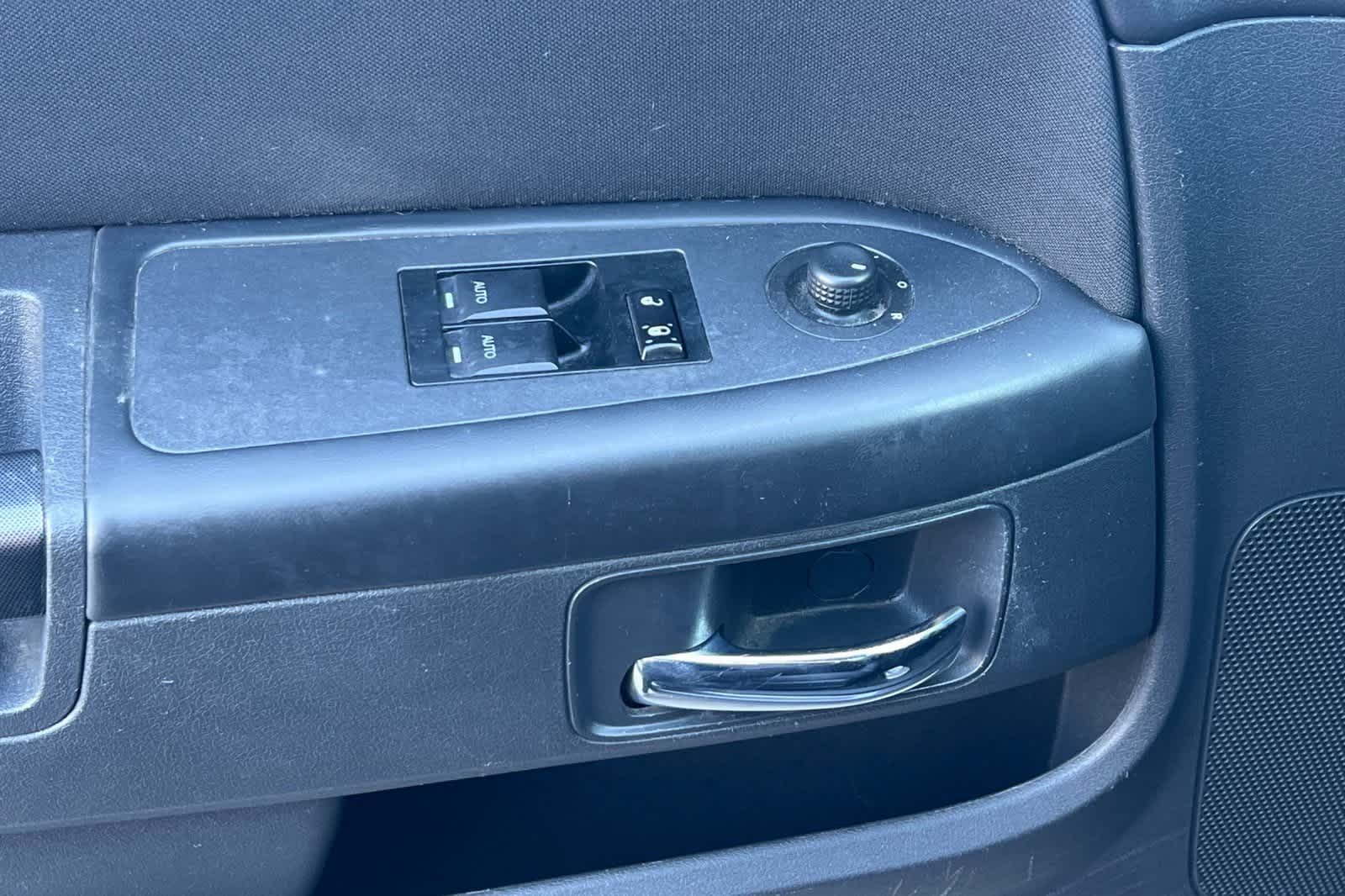 Thumbnail: 2014 Dodge Challenger - 15