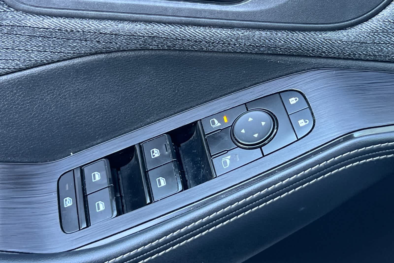 Thumbnail: 2023 Nissan Rogue - 14