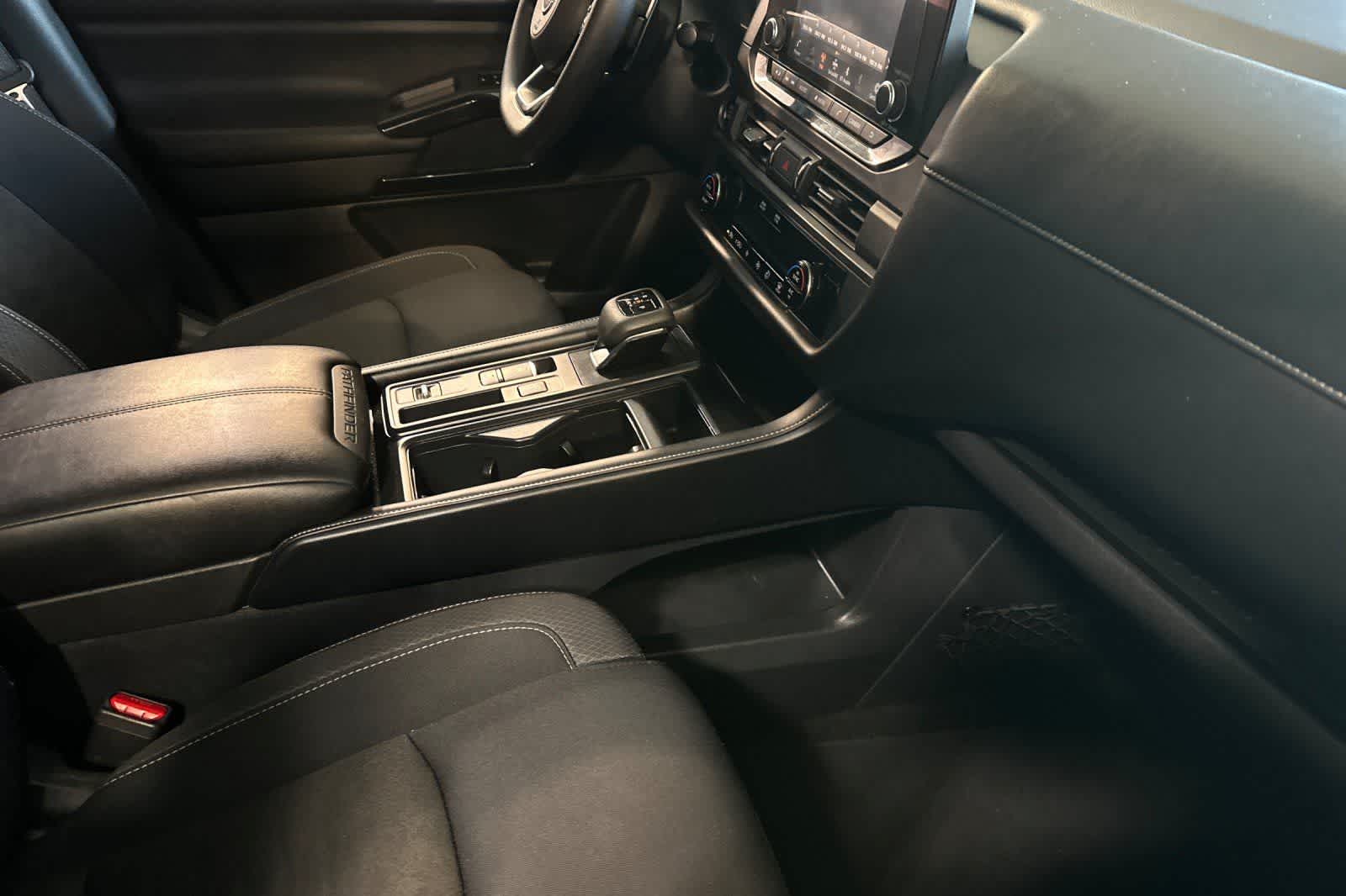 Thumbnail: 2025 Nissan Pathfinder - 19