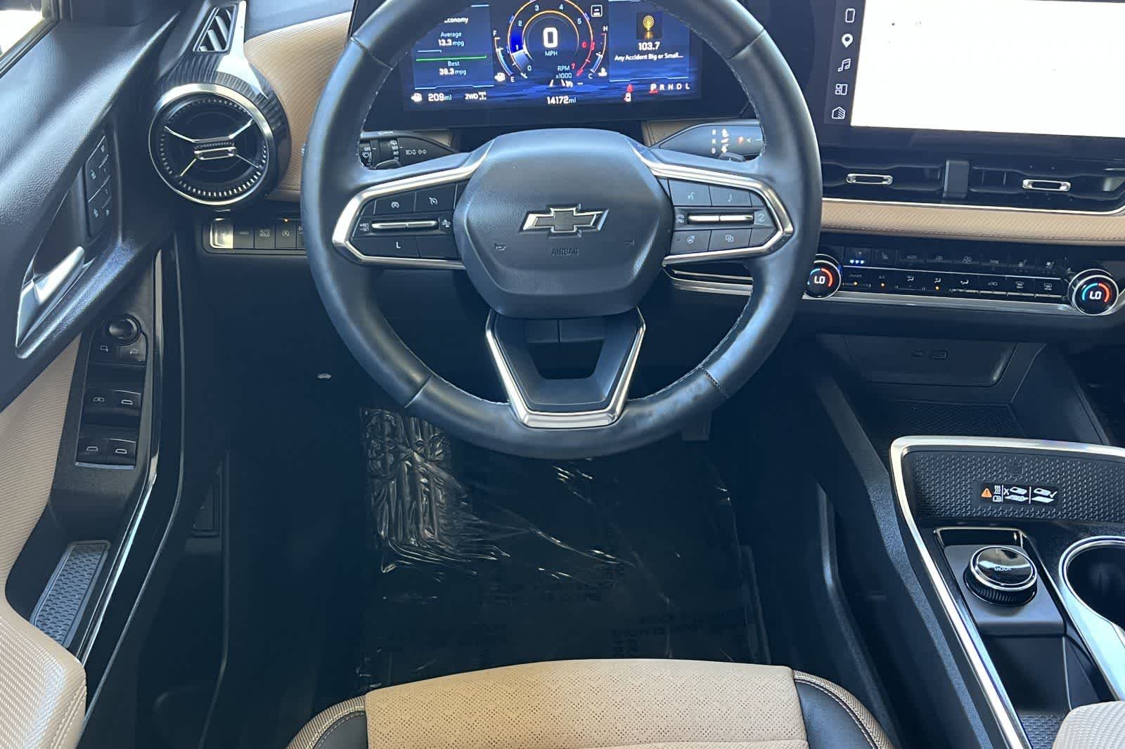 Thumbnail: 2025 Chevrolet Equinox - 16