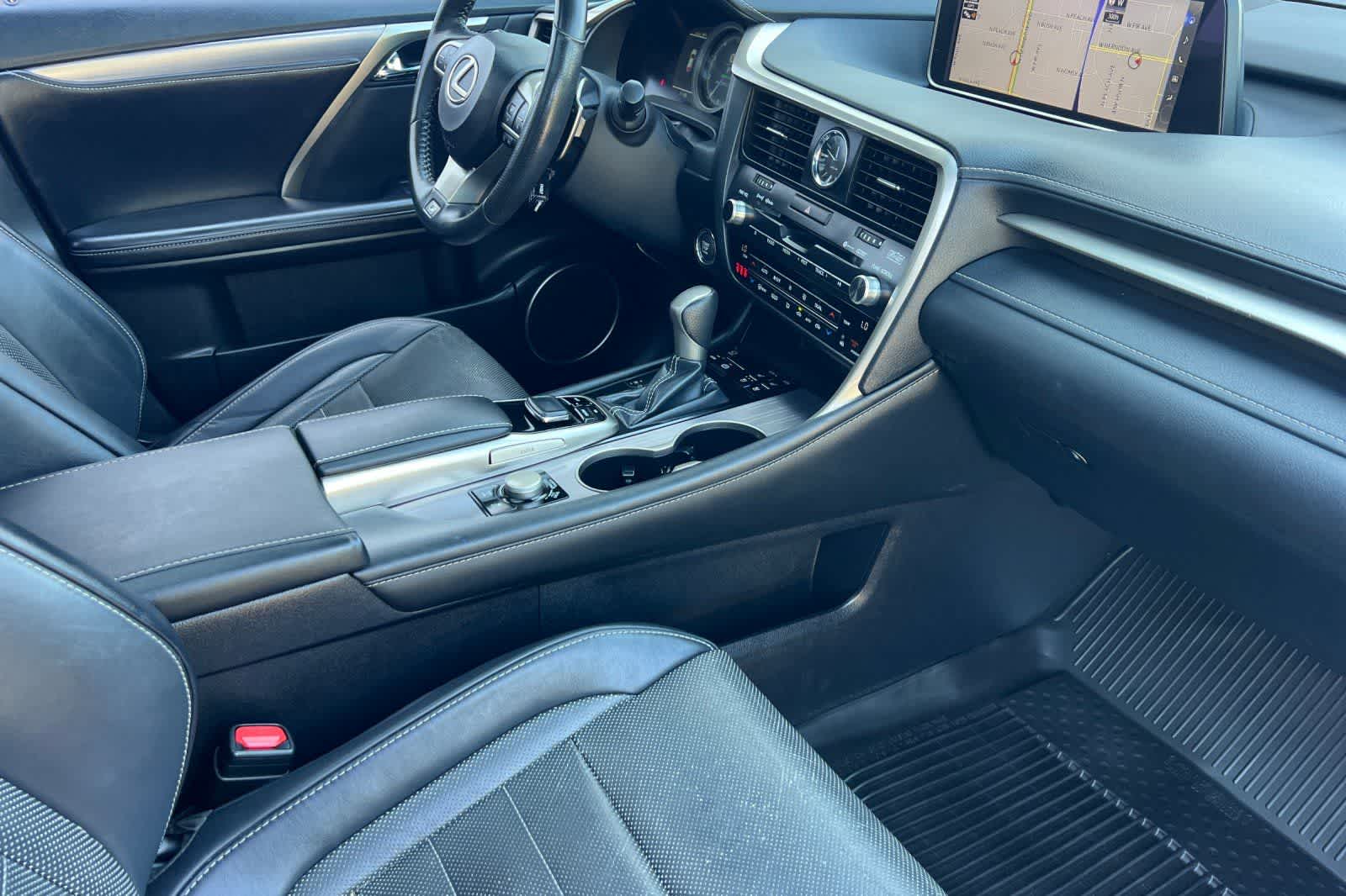 Thumbnail: 2019 Lexus RX - 19