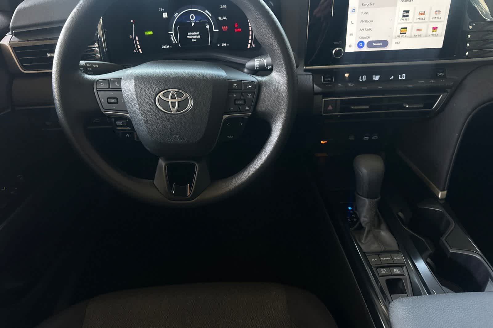Thumbnail: 2025 Toyota Camry - 17