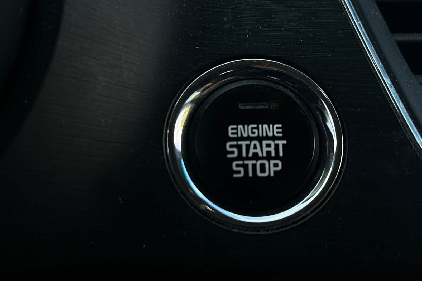 Thumbnail: 2017 Kia Sedona - 25