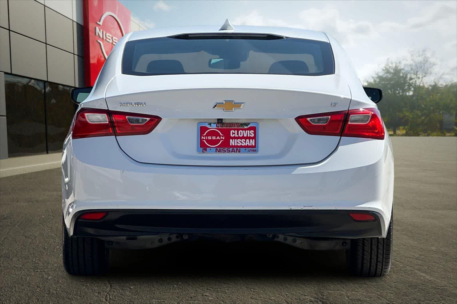 Thumbnail: 2023 Chevrolet Malibu - 8