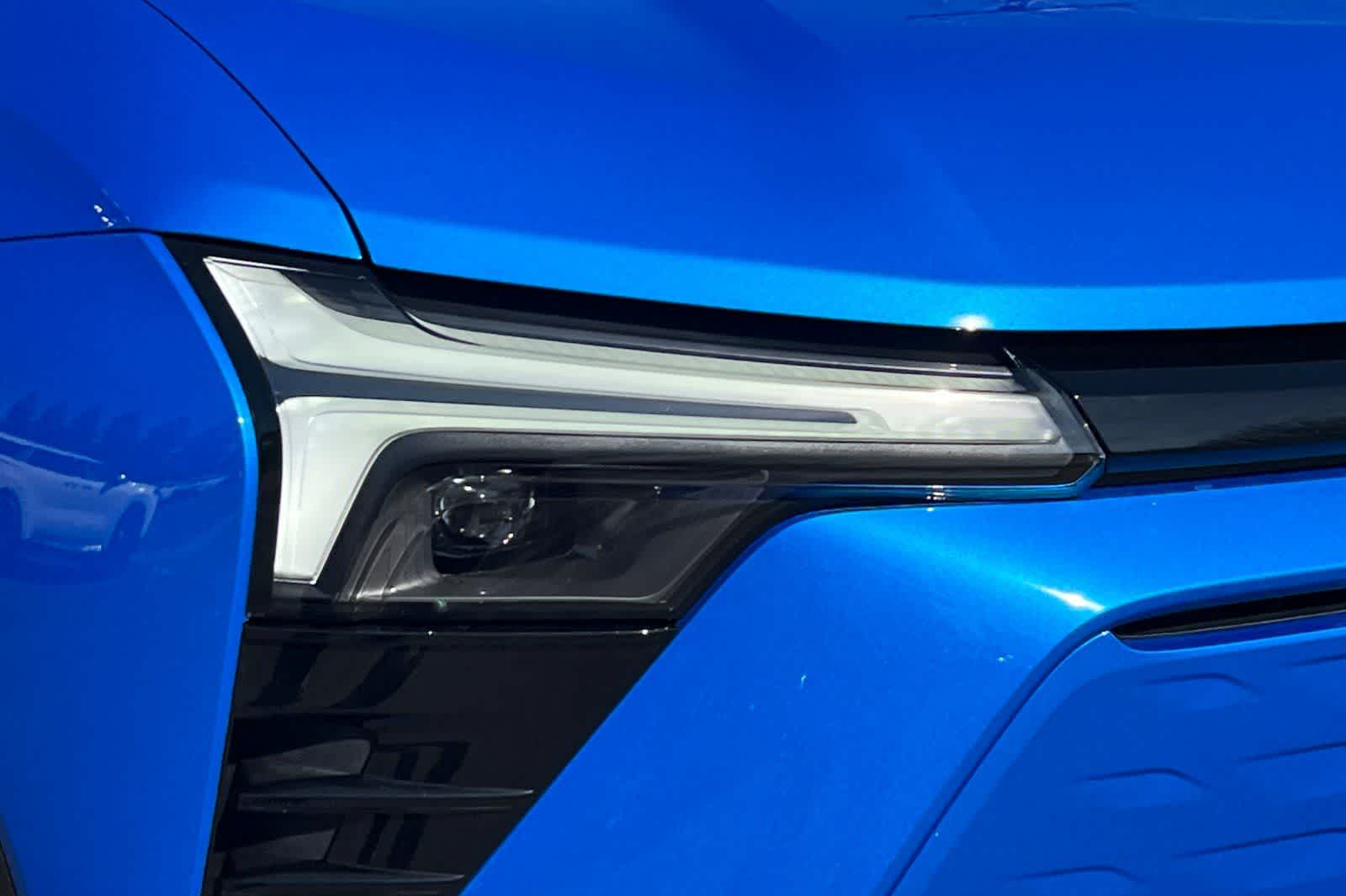 Thumbnail: 2025 Chevrolet Blazer EV - 32