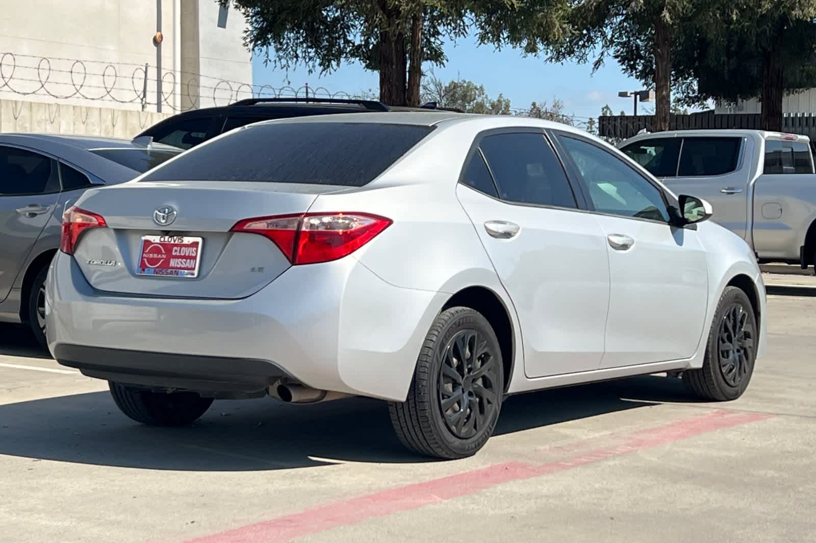 Thumbnail: 2017 Toyota Corolla - 3