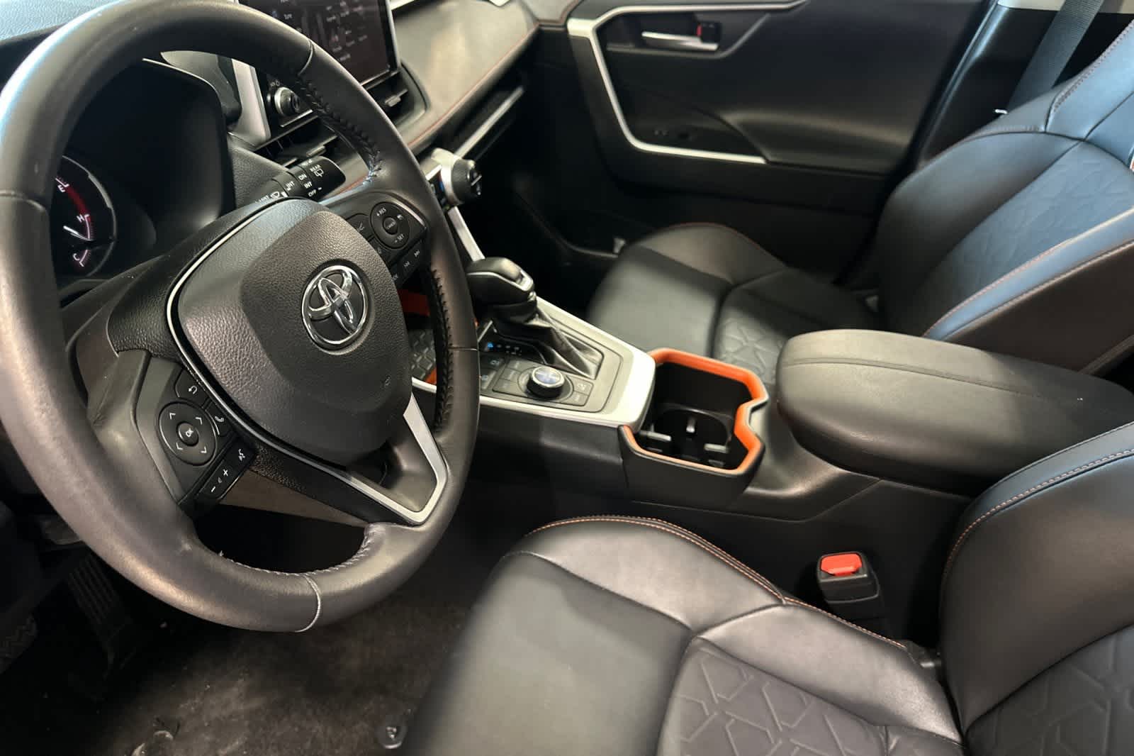 Thumbnail: 2024 Toyota RAV4 - 14