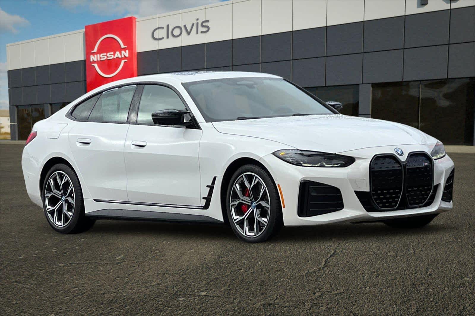 Thumbnail: 2023 BMW i4 - 10