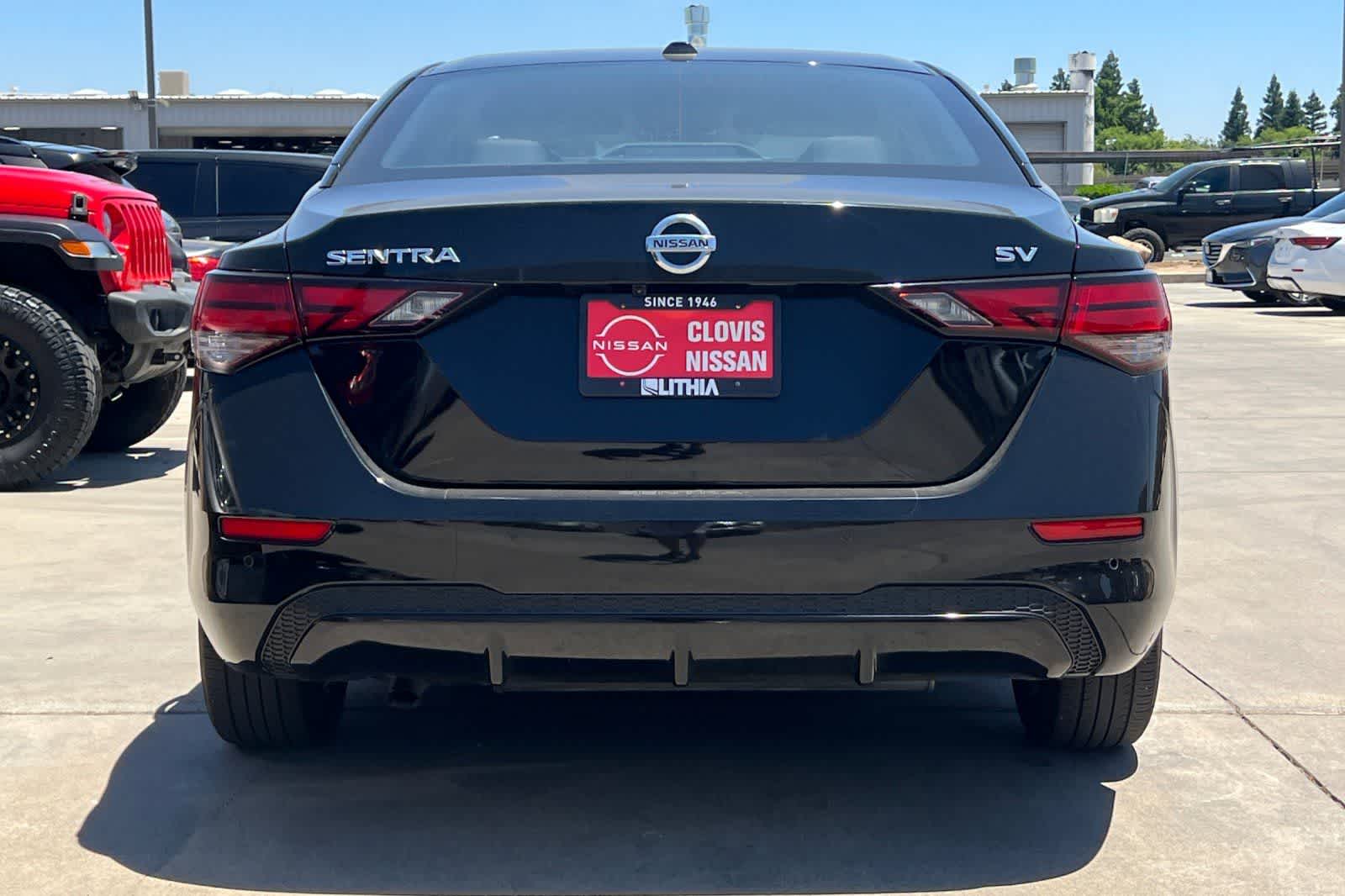 Thumbnail: 2023 Nissan Sentra - 8