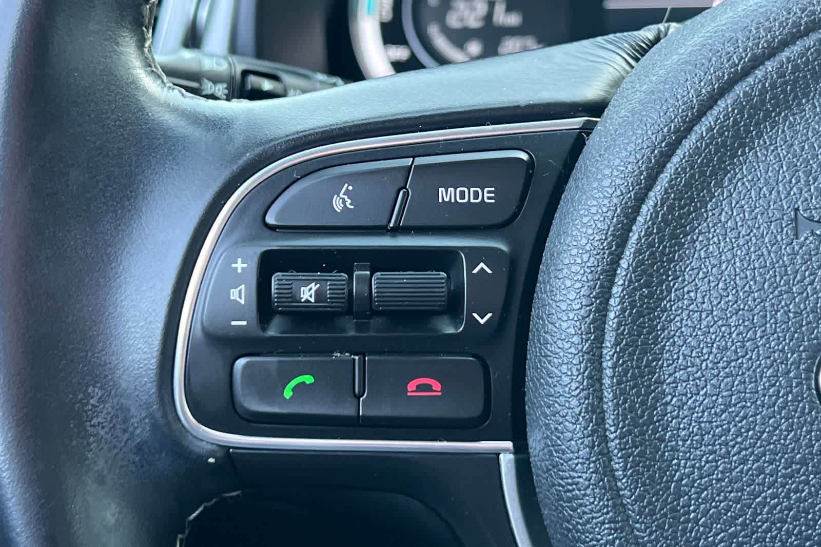 Thumbnail: 2018 Kia Niro - 30