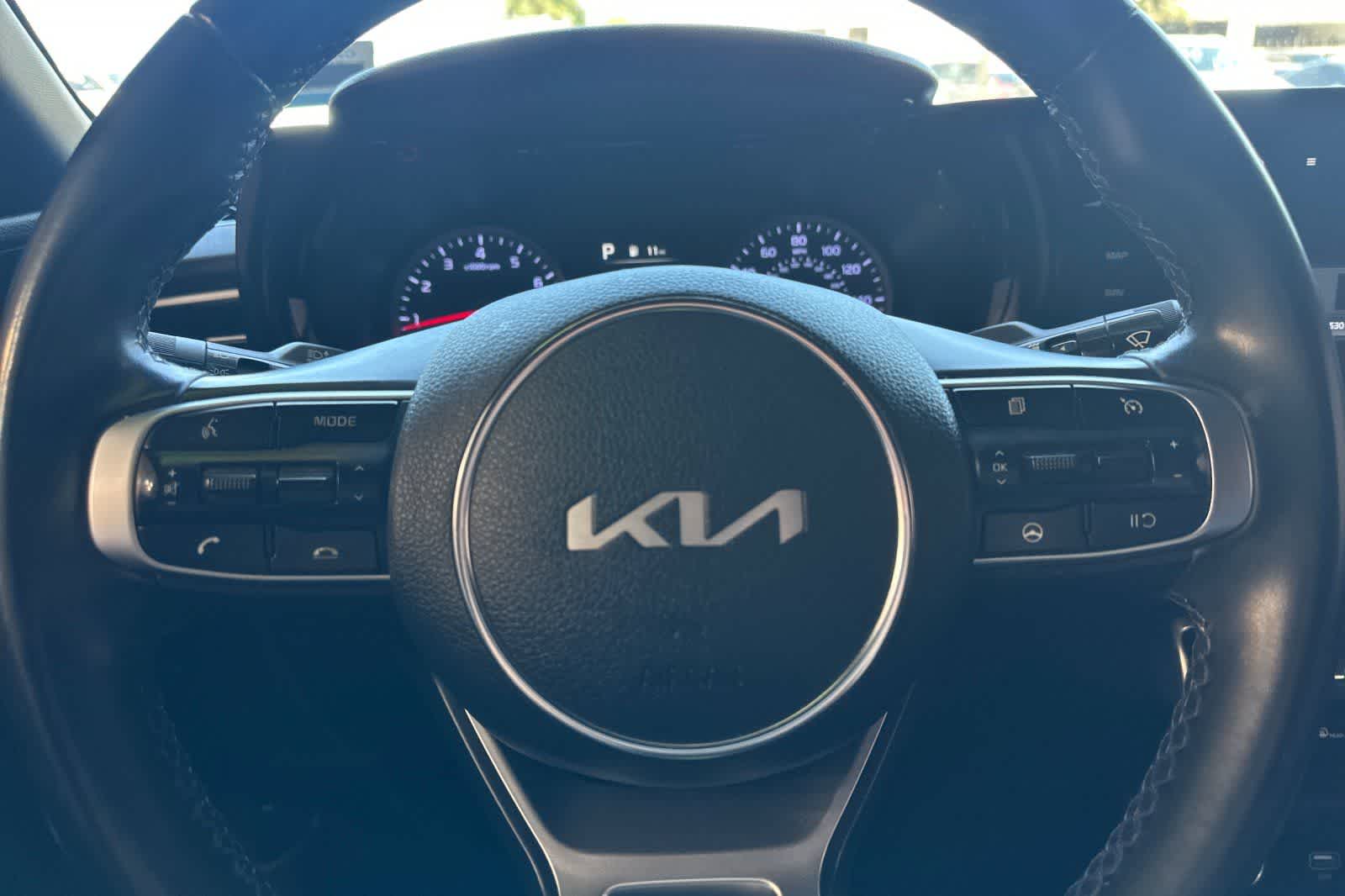 Thumbnail: 2022 Kia K5 - 24
