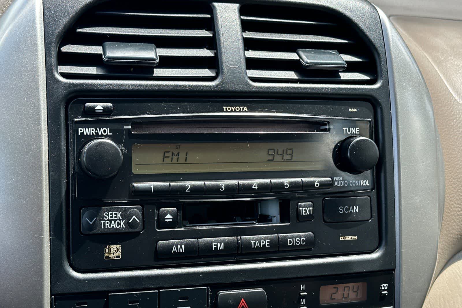 Thumbnail: 2004 Toyota RAV4 - 21