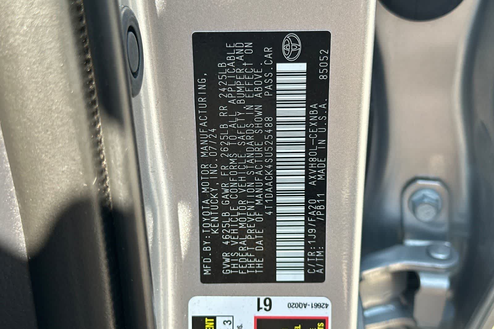 Thumbnail: 2025 Toyota Camry - 36