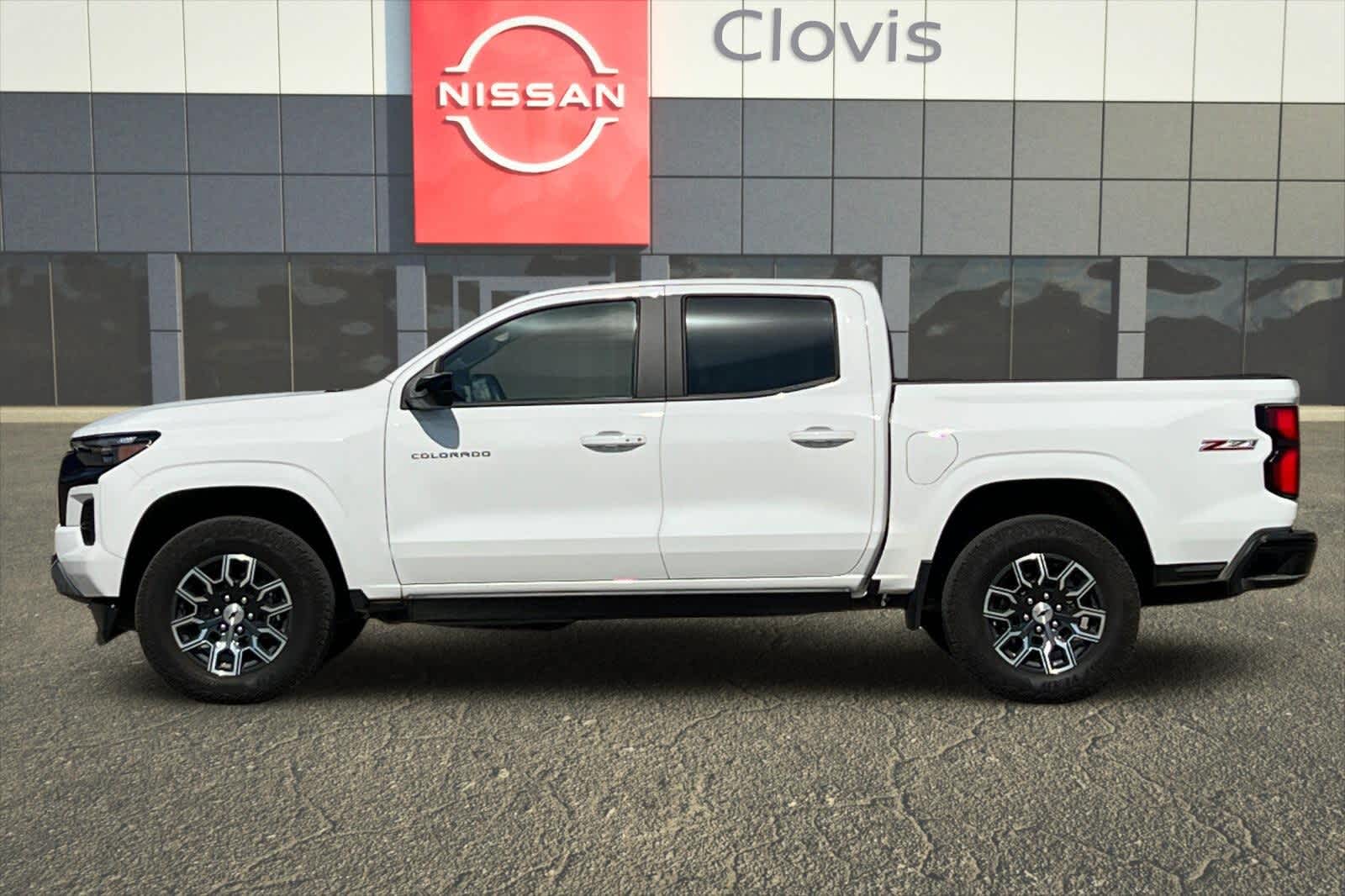 Thumbnail: 2024 Chevrolet Colorado - 6