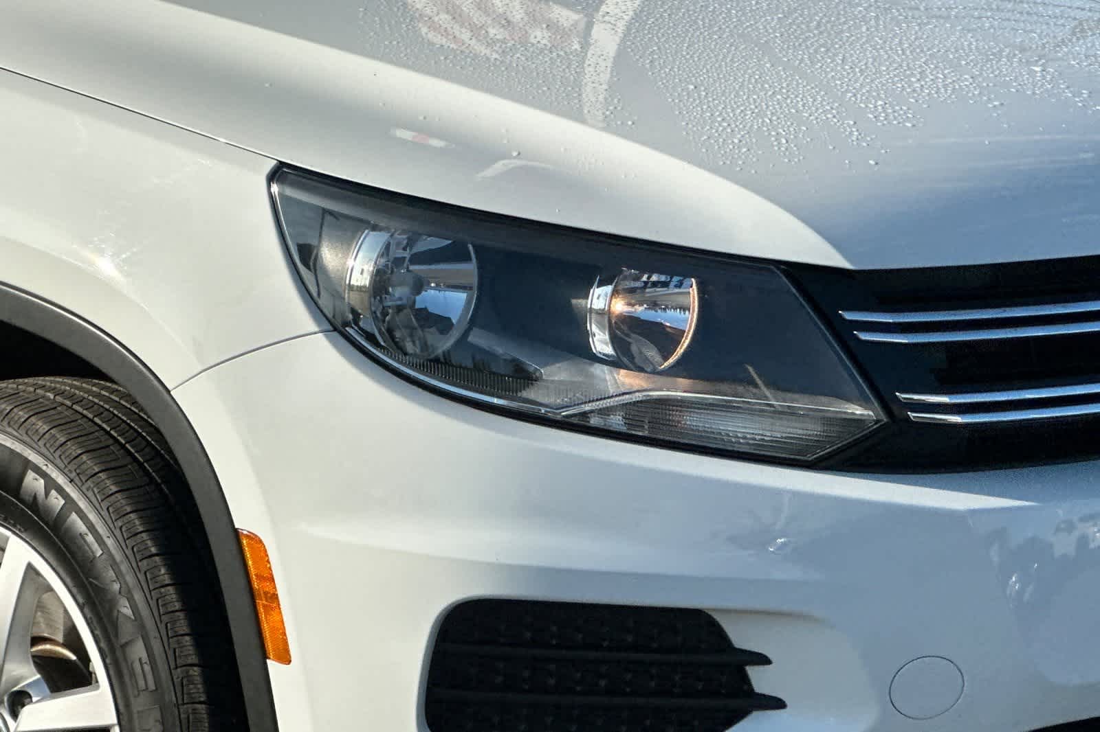 Thumbnail: 2017 Volkswagen Tiguan - 31