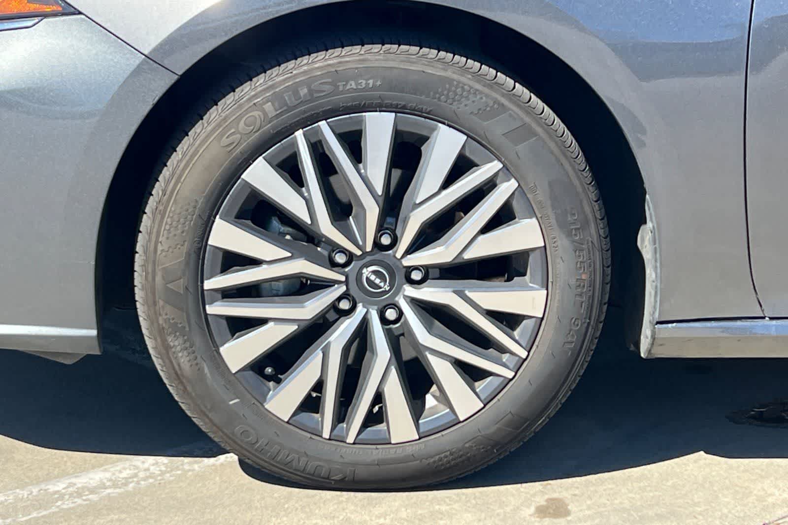 Thumbnail: 2025 Nissan Altima - 26