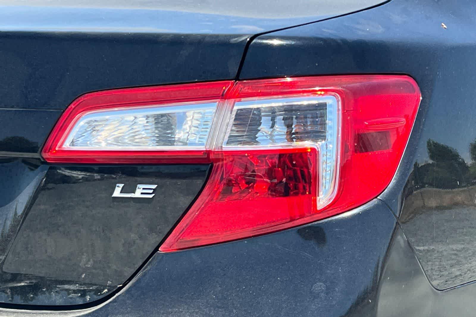Thumbnail: 2014 Toyota Camry - 13