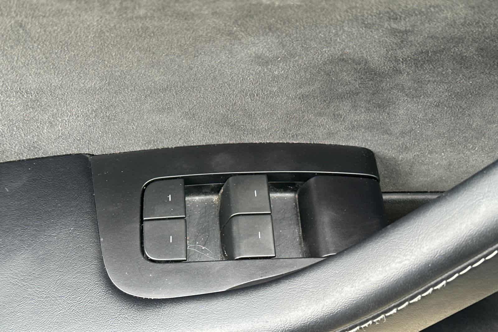 Thumbnail: 2023 Tesla Model 3 - 14