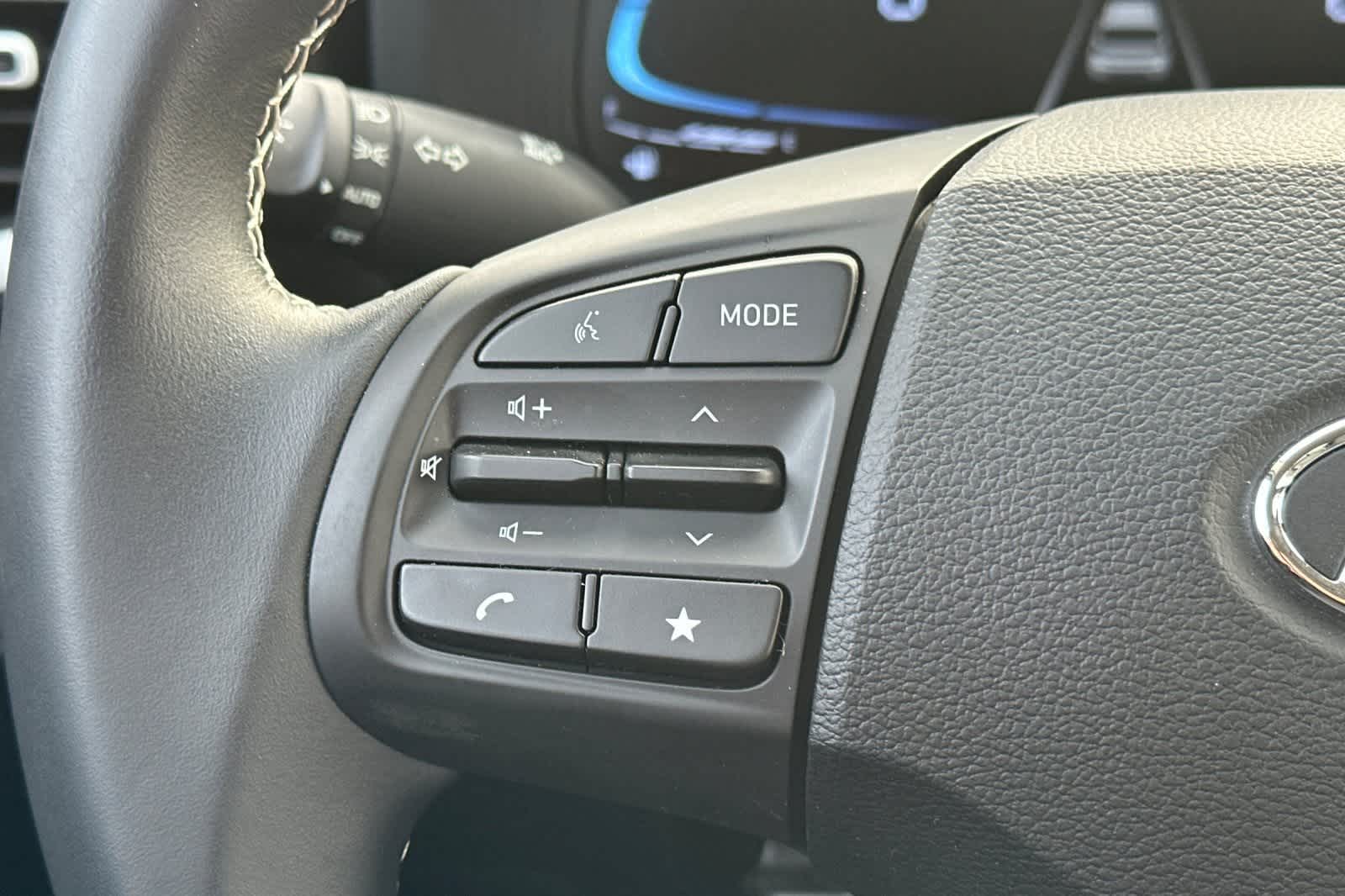 Thumbnail: 2025 Hyundai Venue - 31