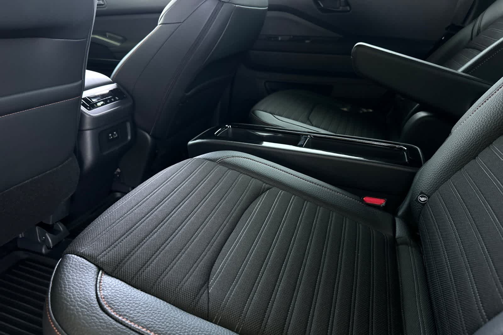 Thumbnail: 2025 Nissan Pathfinder - 5