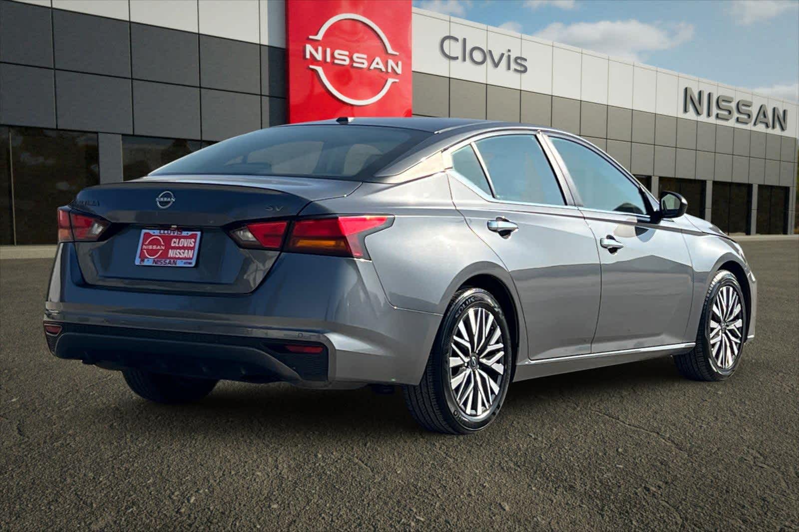 Thumbnail: 2024 Nissan Altima - 3