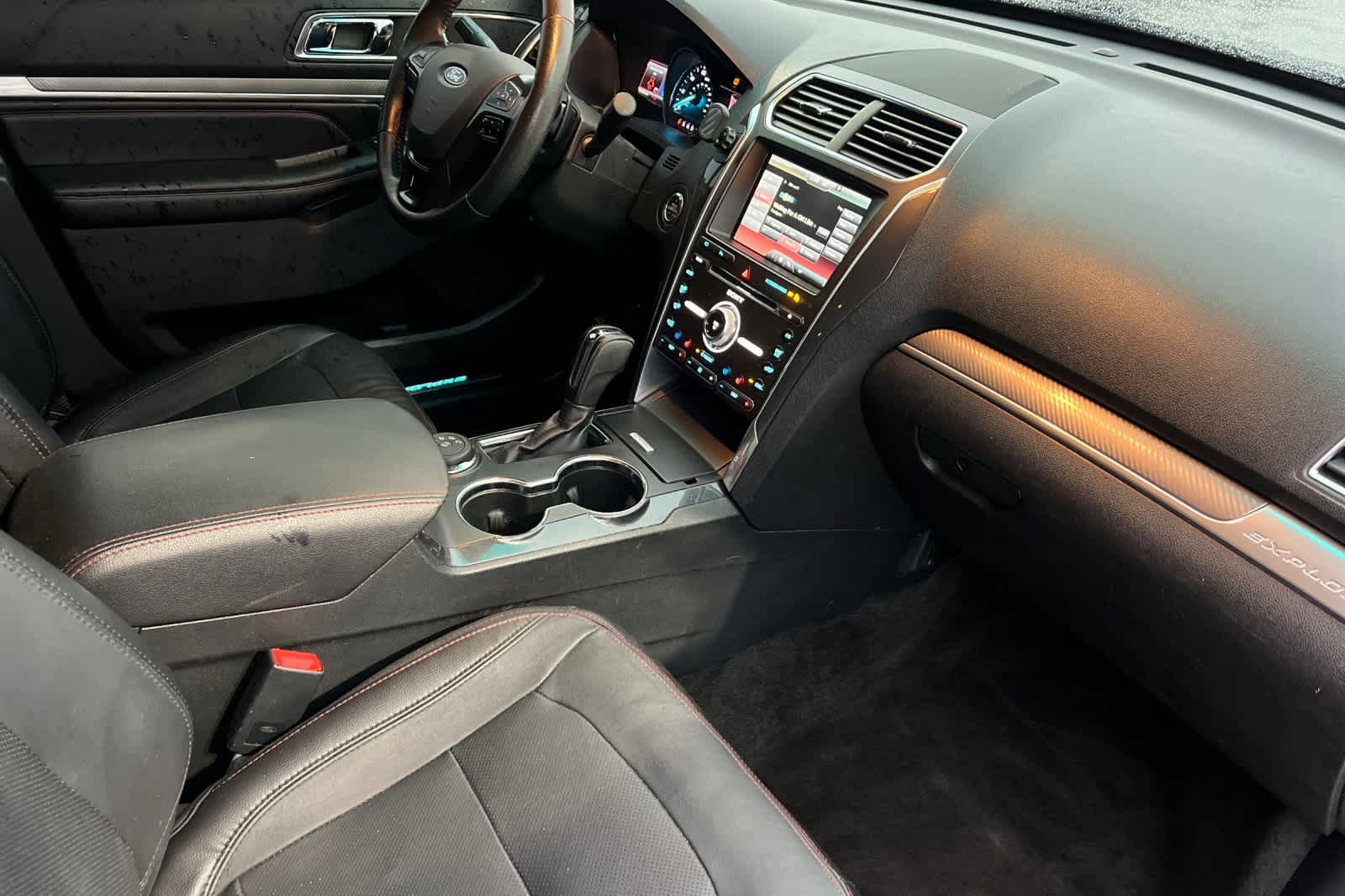 Thumbnail: 2016 Ford Explorer - 17