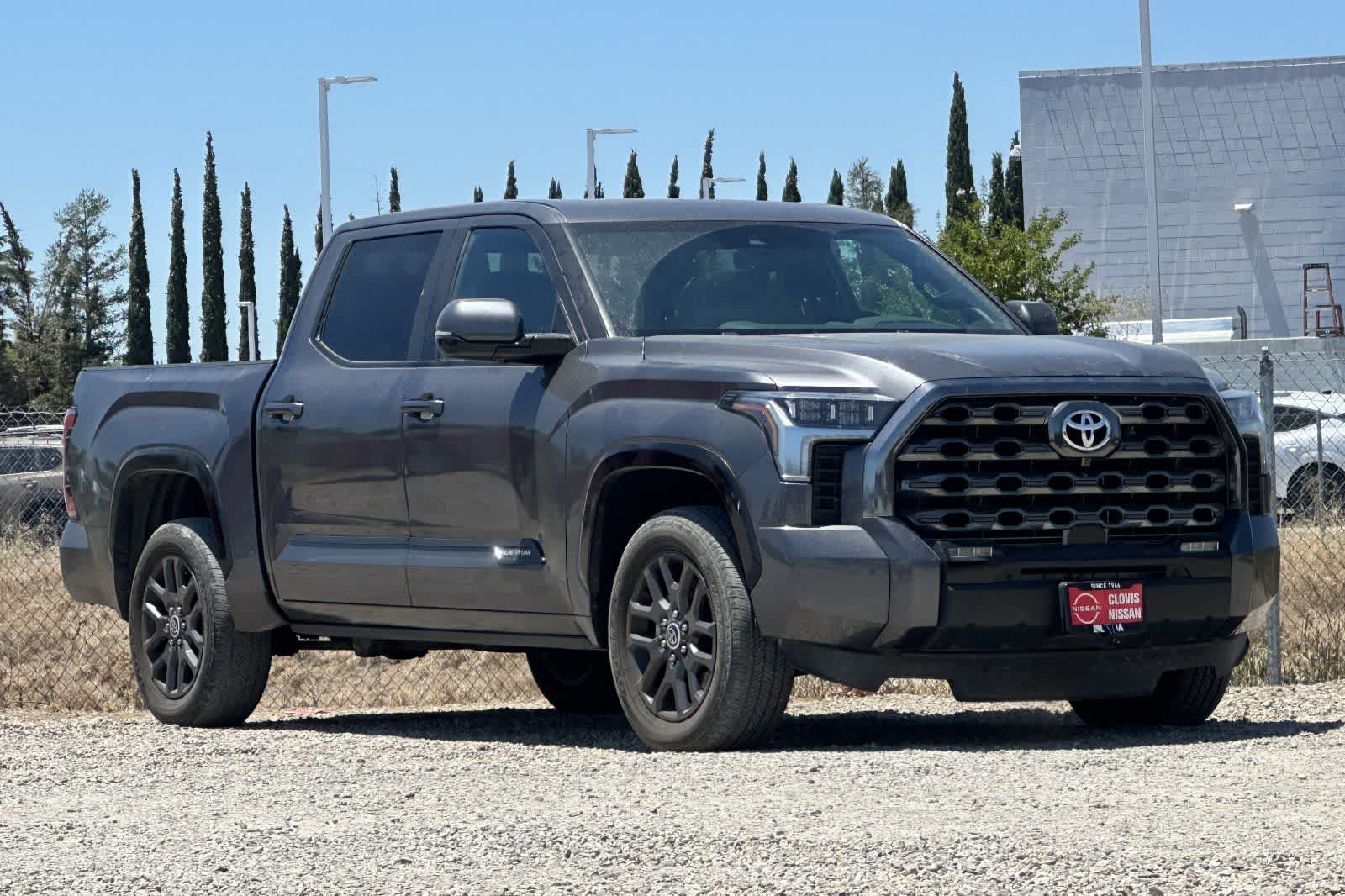 Thumbnail: 2023 Toyota Tundra - 10