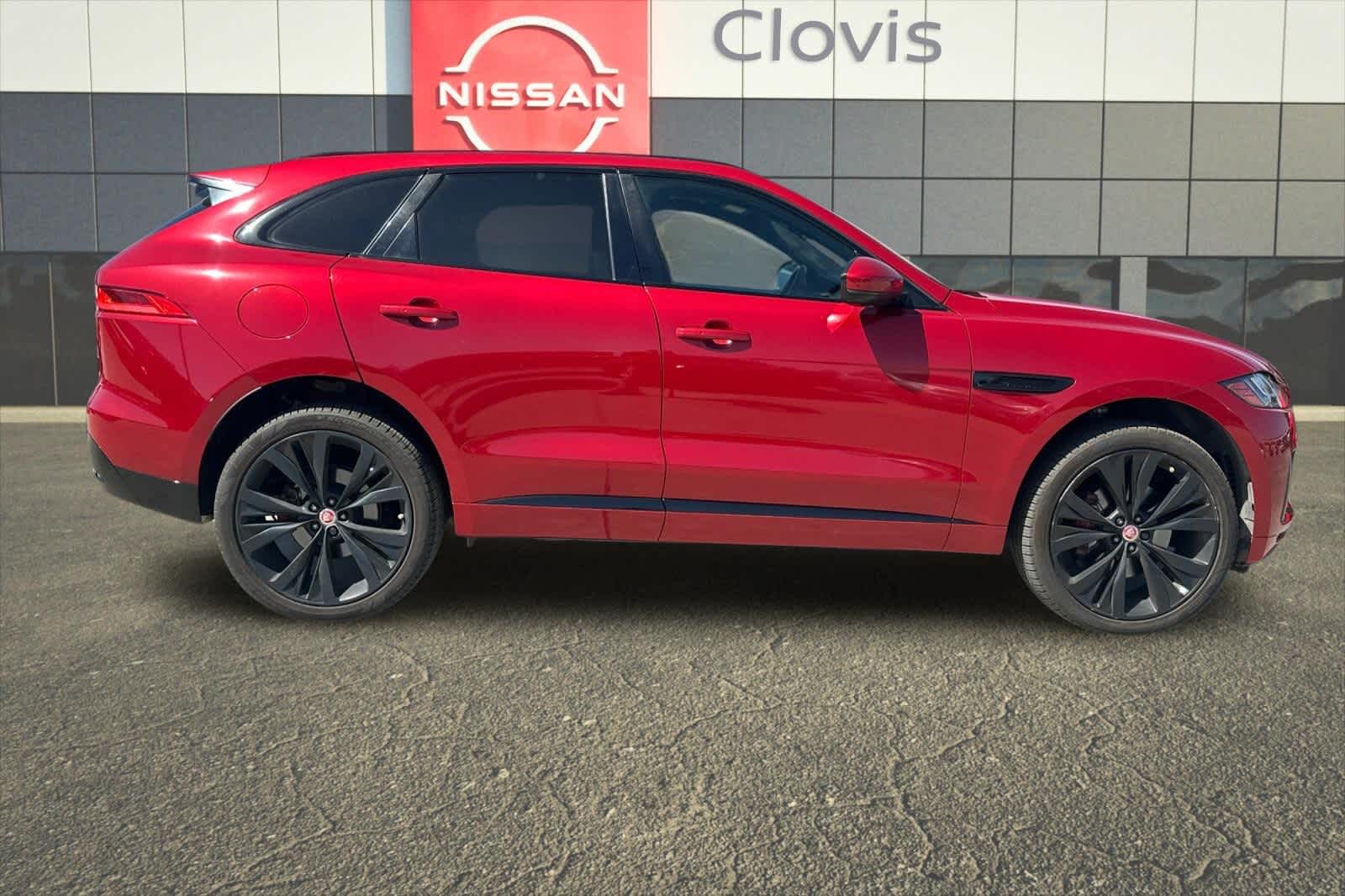 Thumbnail: 2019 Jaguar F-Pace - 9