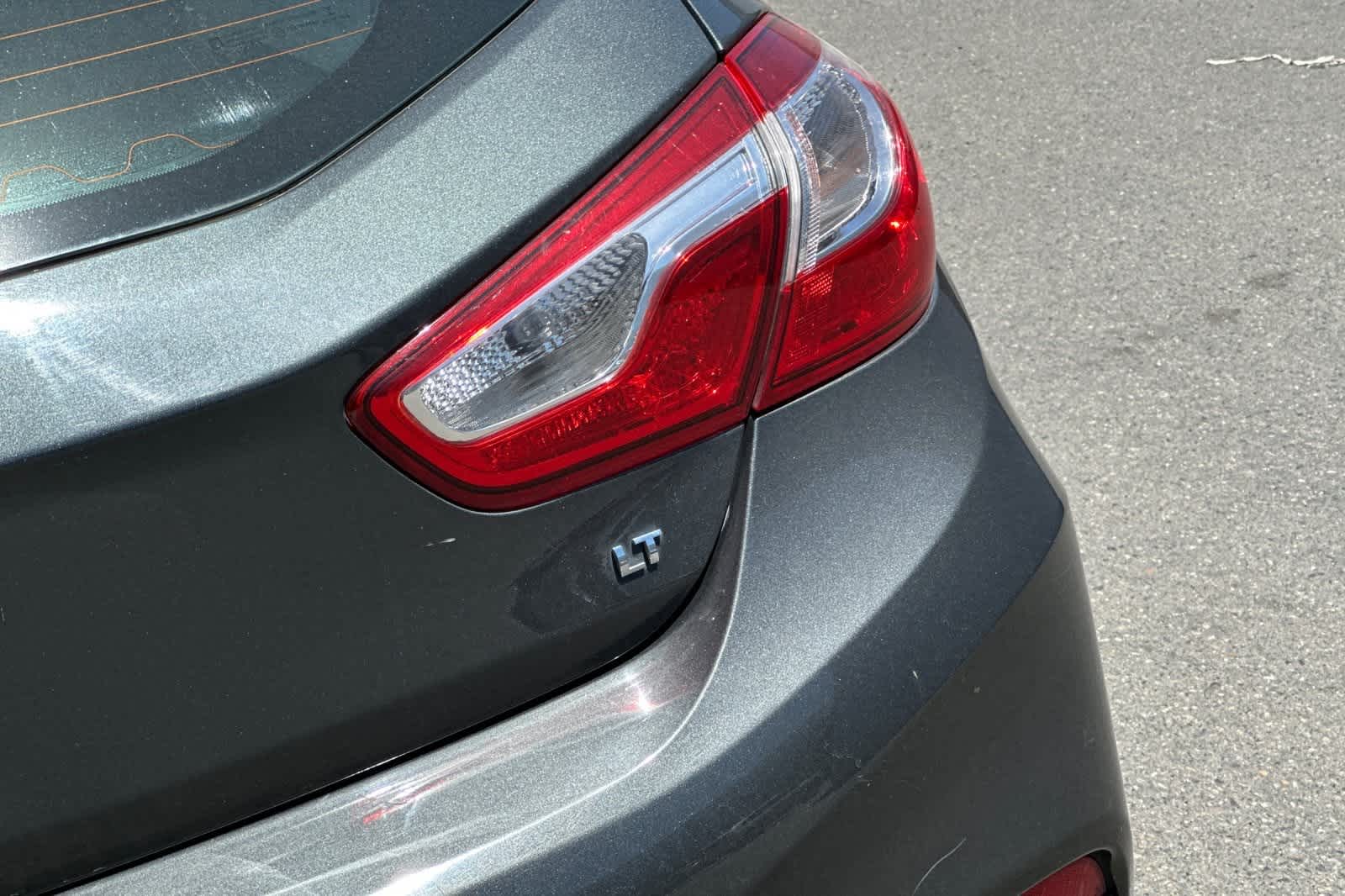 Thumbnail: 2017 Chevrolet Cruze - 13