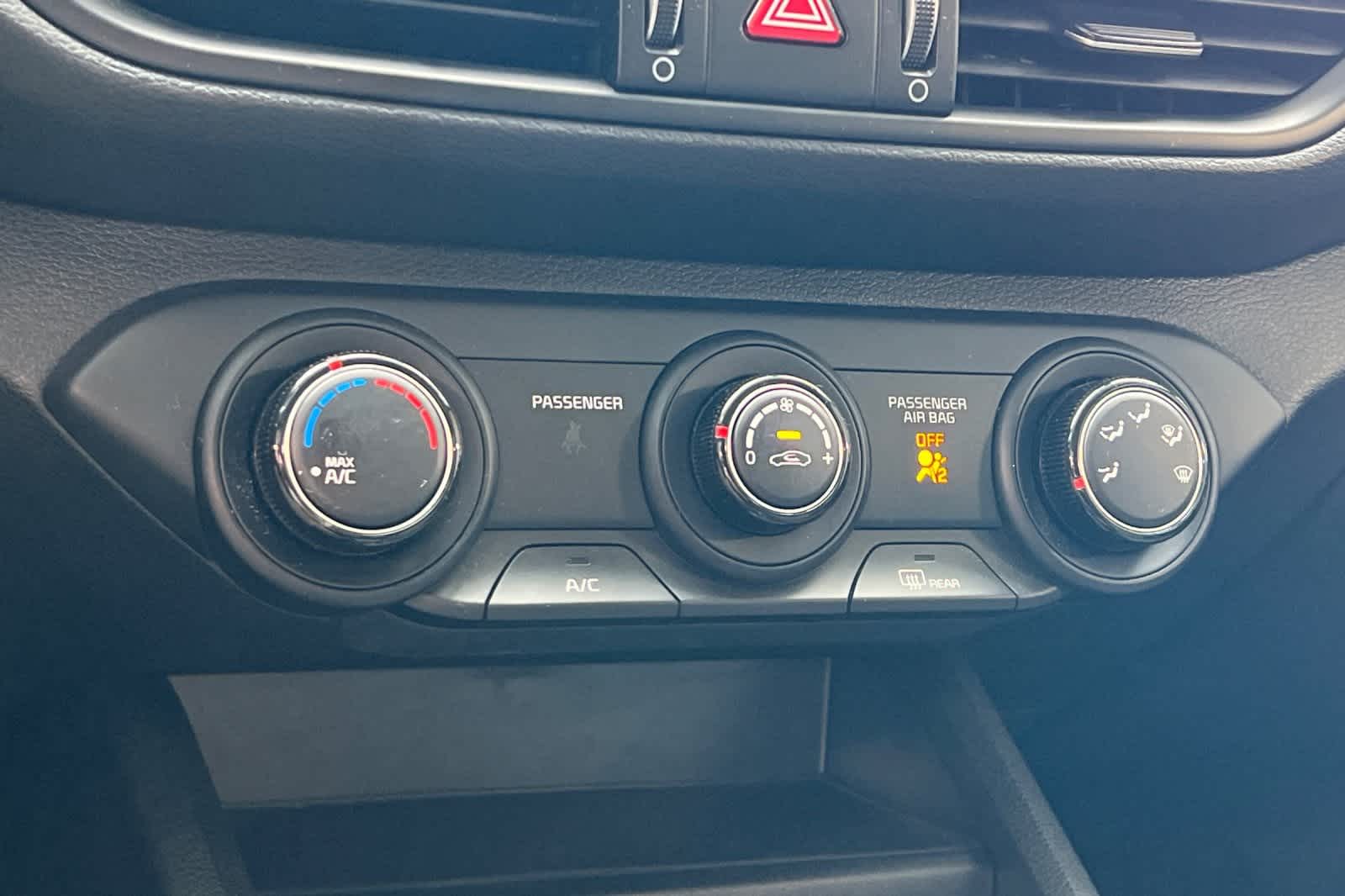 Thumbnail: 2024 Kia Forte - 20