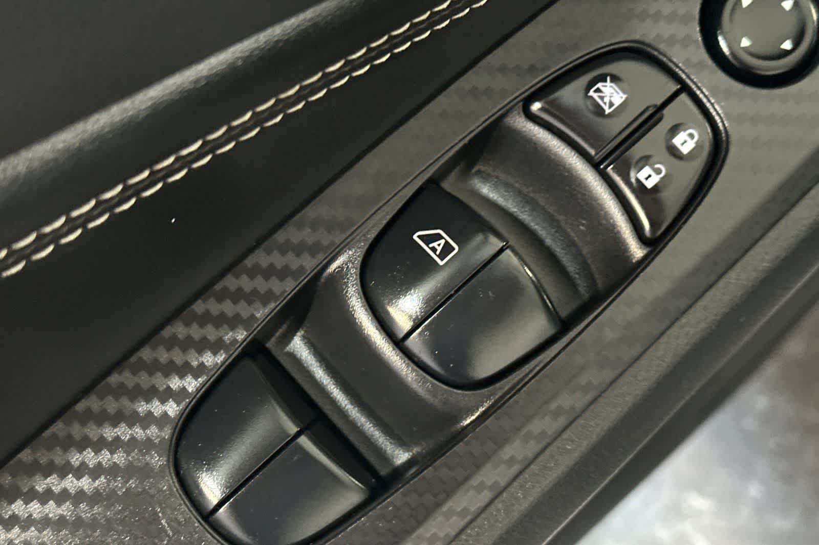 Thumbnail: 2019 Nissan Altima - 14