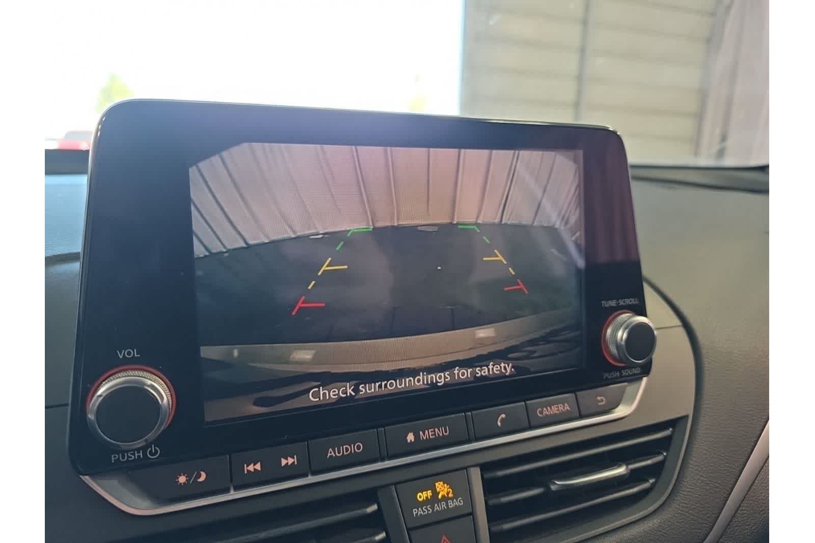 Thumbnail: 2020 Nissan Altima - 23