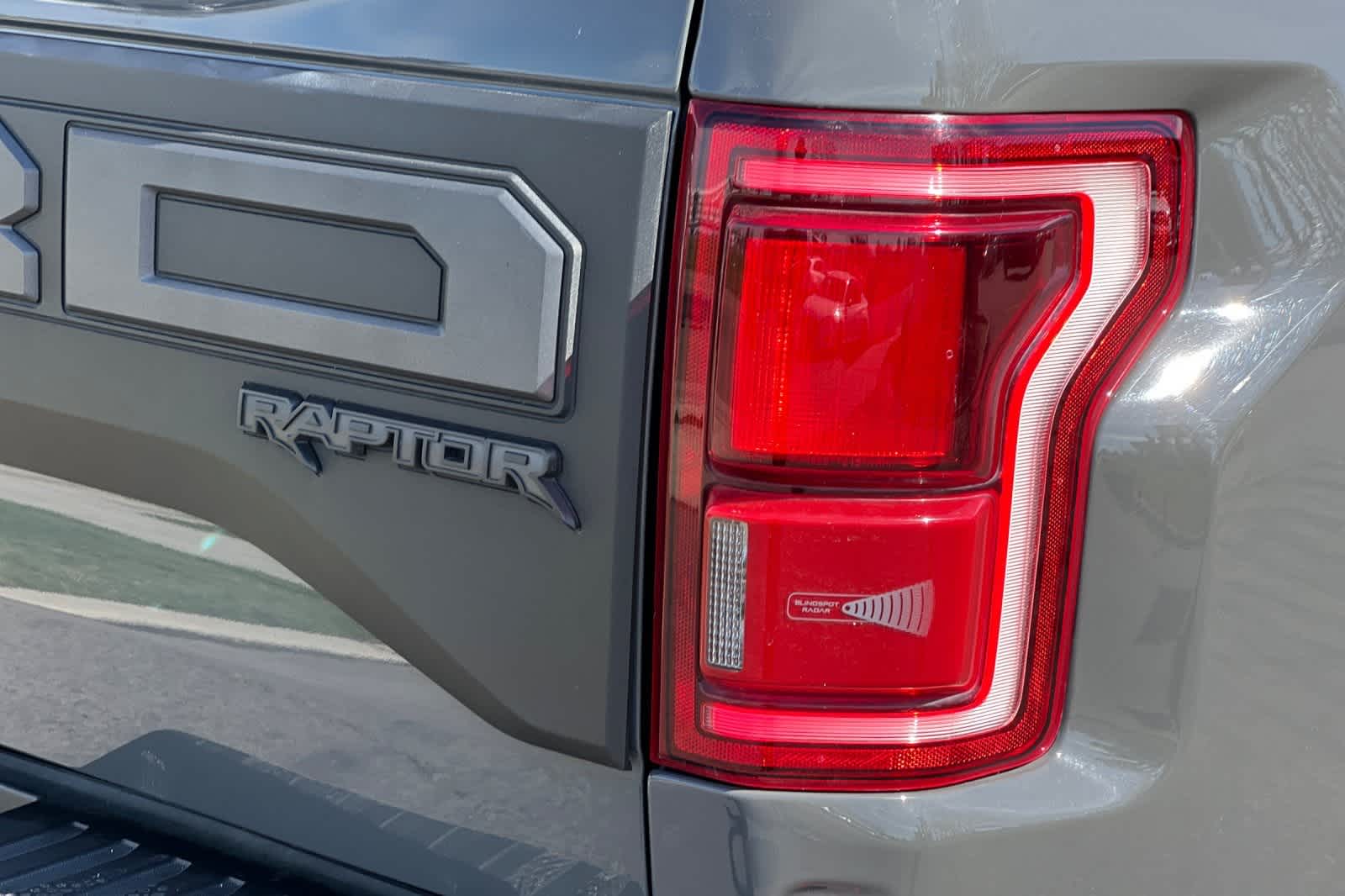 Thumbnail: 2020 Ford F-150 - 32