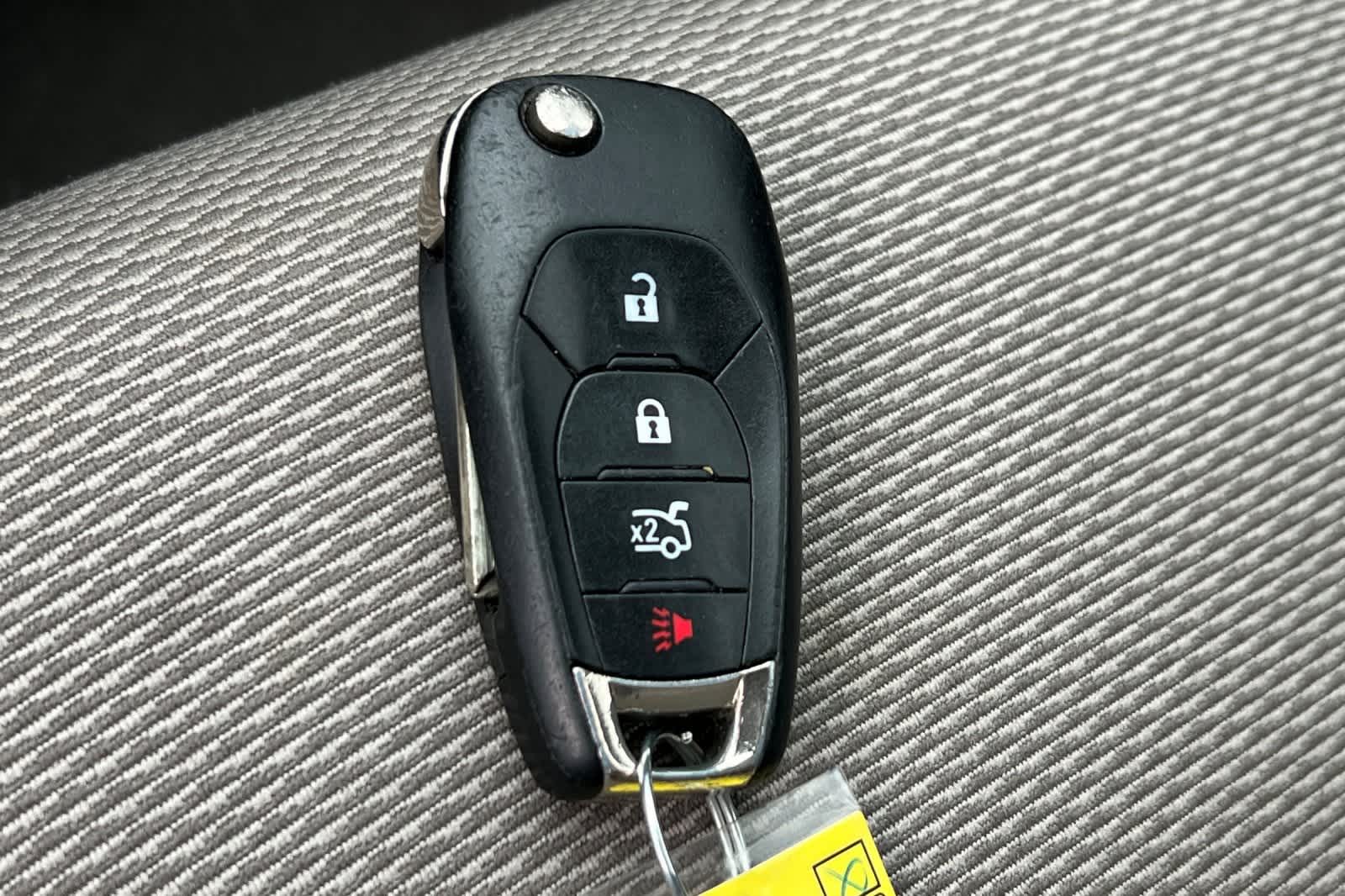 Thumbnail: 2017 Chevrolet Cruze - 22