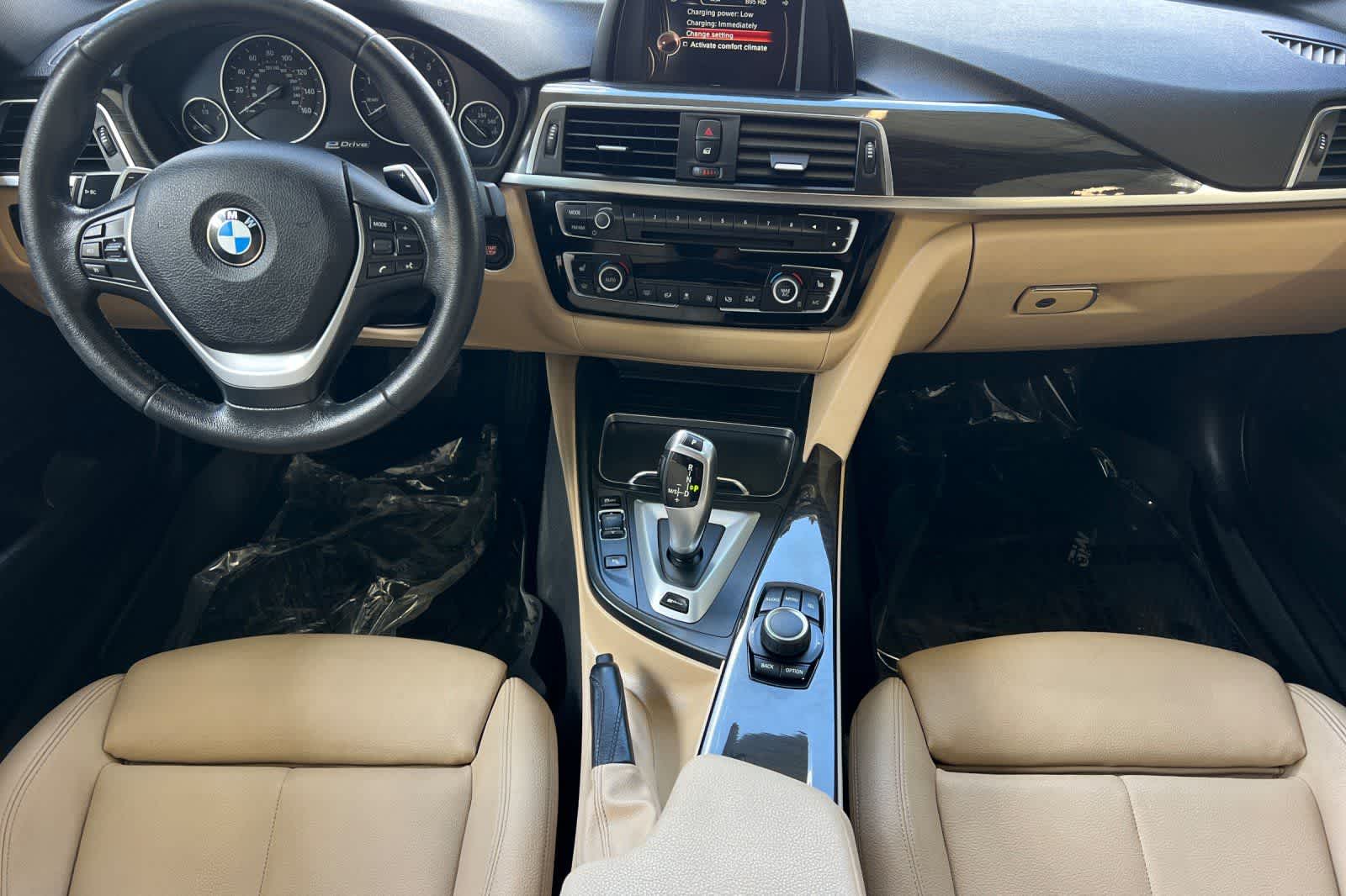 Thumbnail: 2017 BMW 3 Series - 4