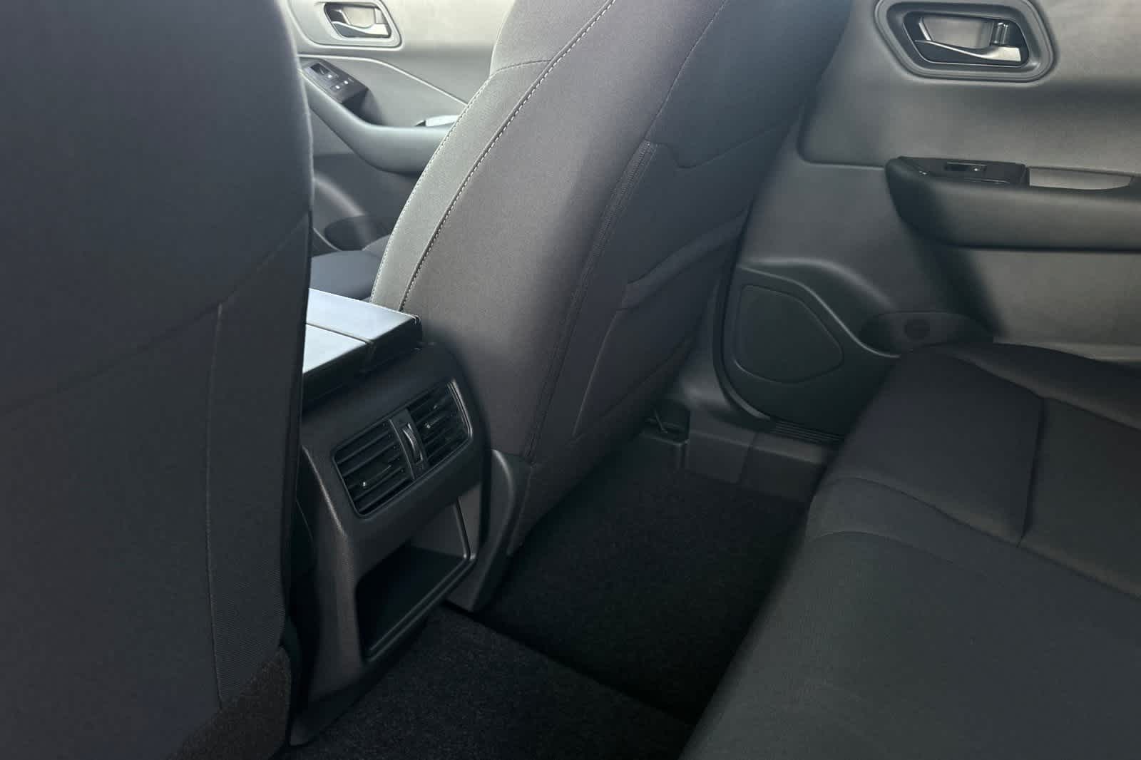 Thumbnail: 2026 Nissan Rogue - 5