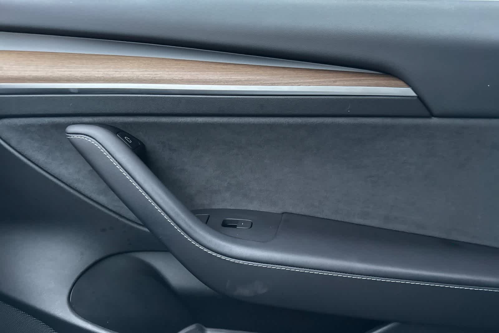 Thumbnail: 2023 Tesla Model 3 - 20