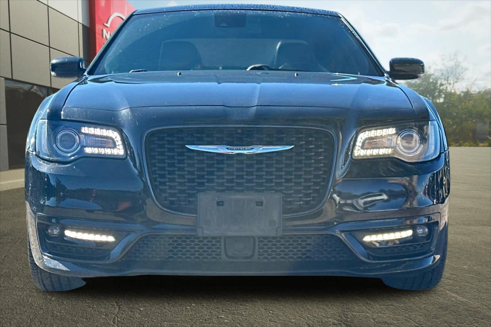 Thumbnail: 2018 Chrysler 300 - 11