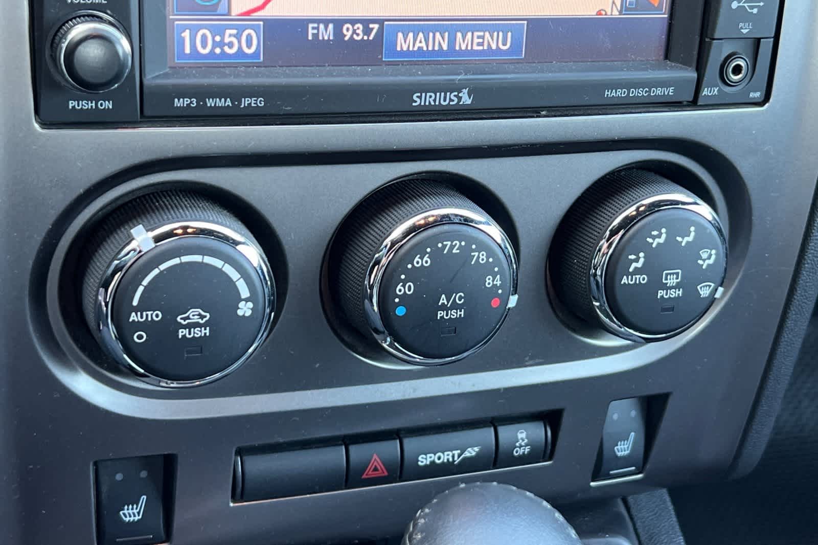 Thumbnail: 2014 Dodge Challenger - 20