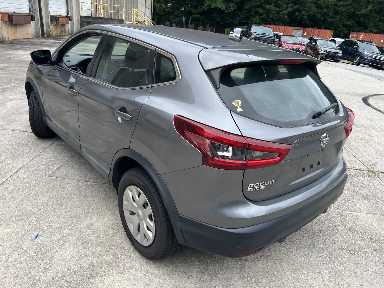 Thumbnail: 2020 Nissan Rogue Sport - 8
