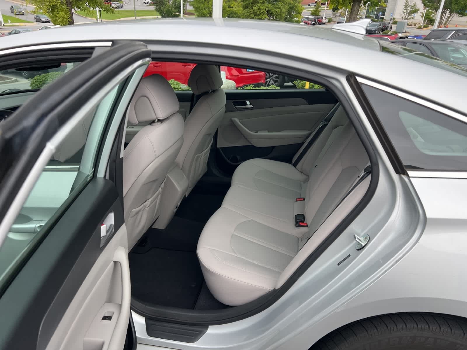 Thumbnail: 2015 Hyundai Sonata - 16