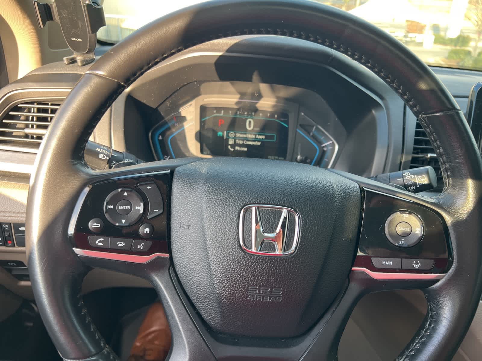 Thumbnail: 2018 Honda Odyssey - 21