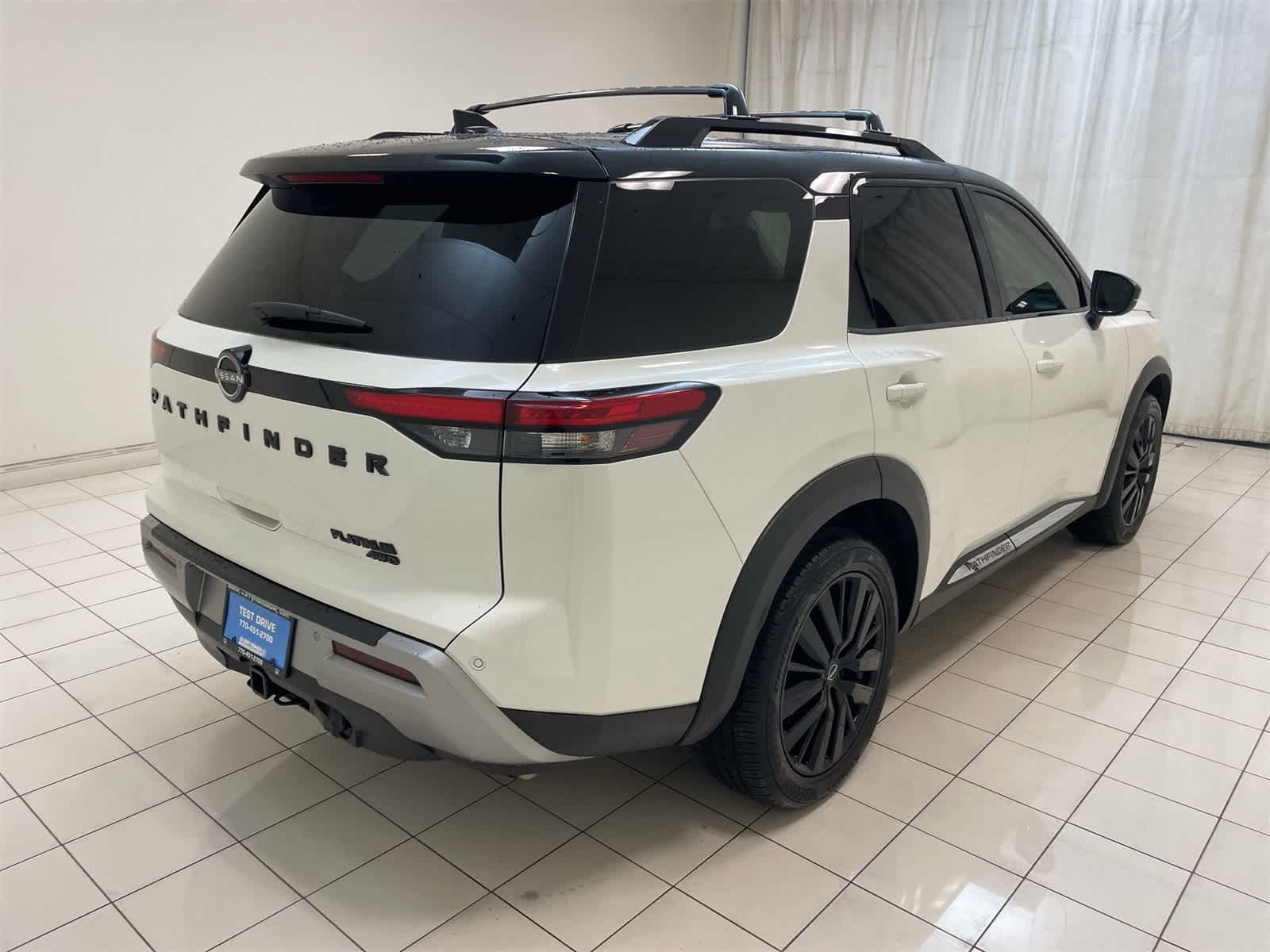 Thumbnail: 2023 Nissan Pathfinder - 30