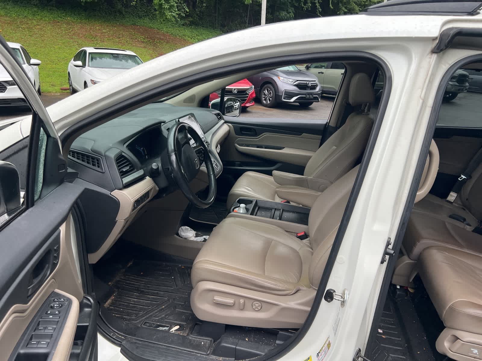 Thumbnail: 2019 Honda Odyssey - 16