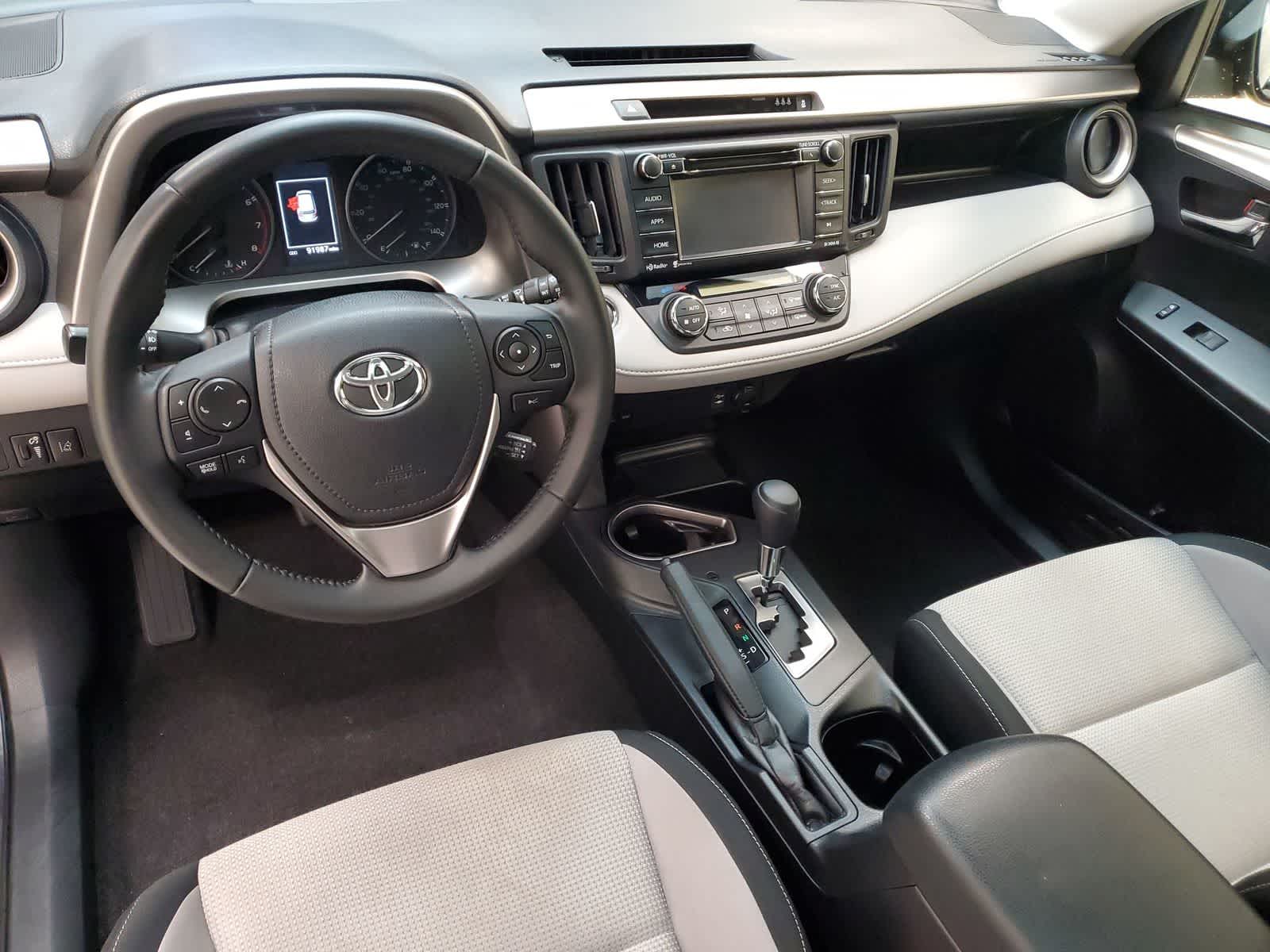 Thumbnail: 2018 Toyota RAV4 - 18