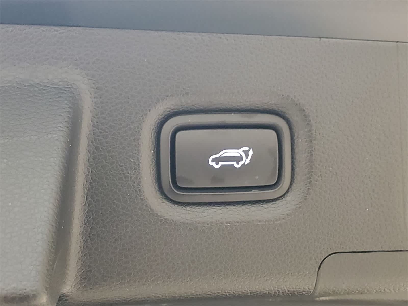 Thumbnail: 2019 Hyundai Santa Fe - 23