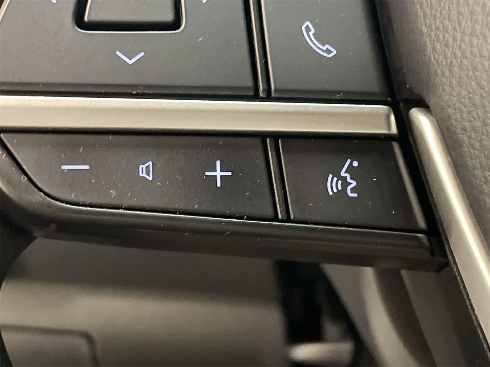 Thumbnail: 2022 Toyota Highlander - 31