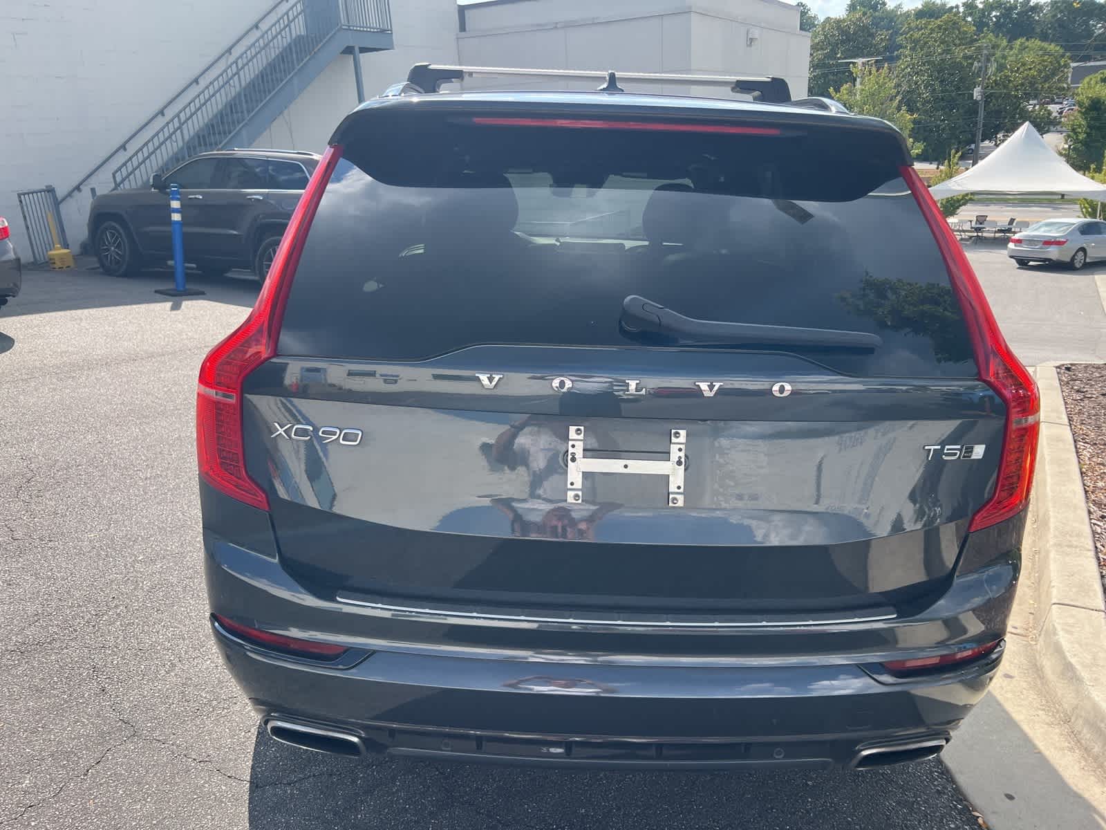 Thumbnail: 2021 Volvo XC90 - 10