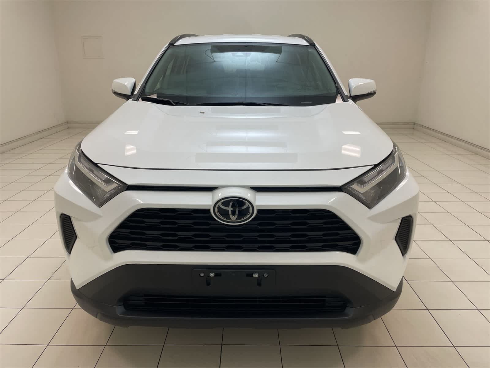 Thumbnail: 2023 Toyota RAV4 - 22