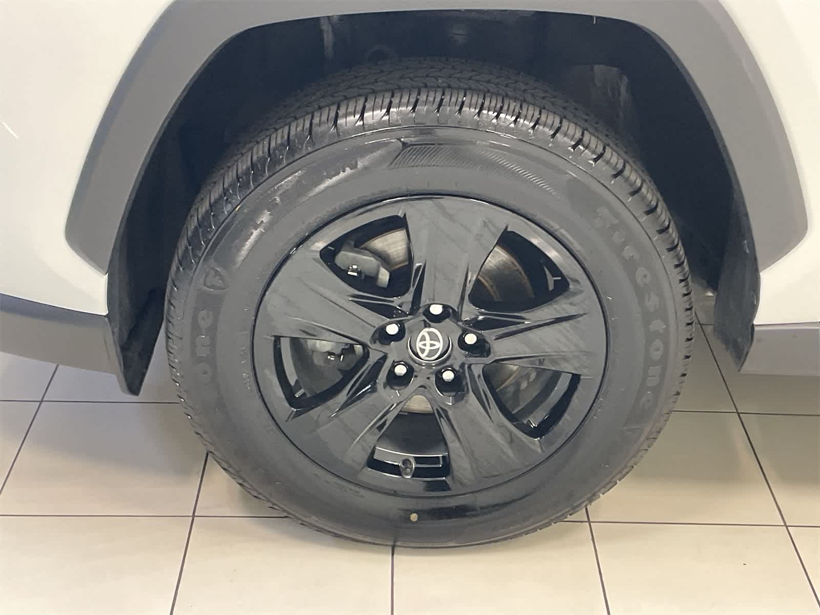 Thumbnail: 2023 Toyota RAV4 - 21